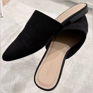 Old Navy - Women’s Black Mule Flat Shoes